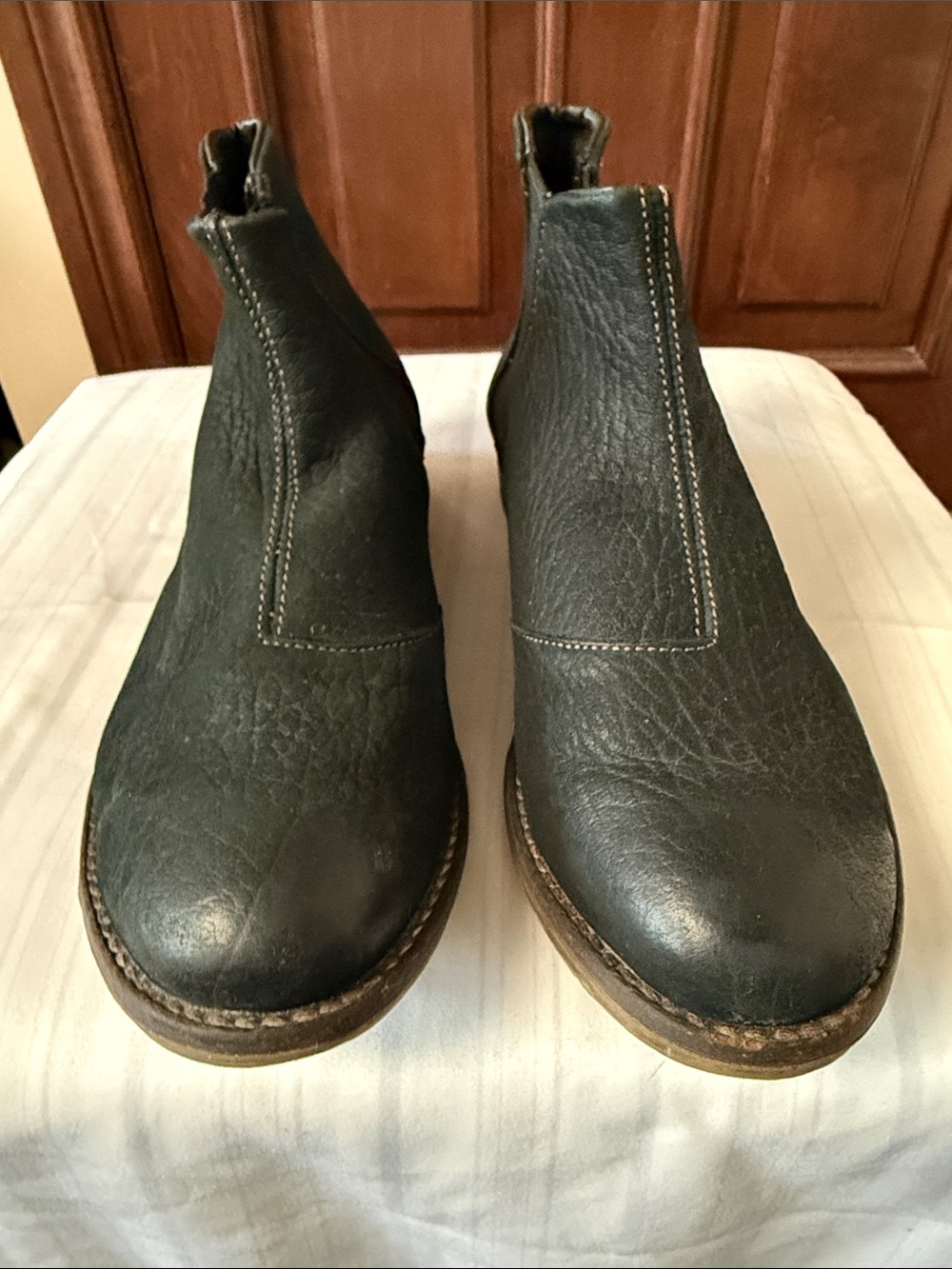 Josef Seibel Black Leather Chelsea Boots - Classic Slip-On Style